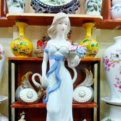 Tượng Cô Gái Phong Cách Châu Âu